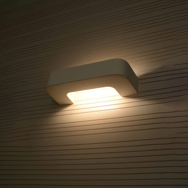 Wall Lamp Ceramic Magnet - Image 4